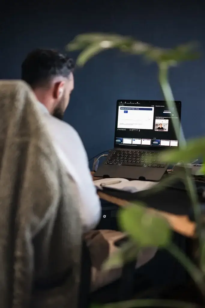 Agence Web Vannes - Hirello